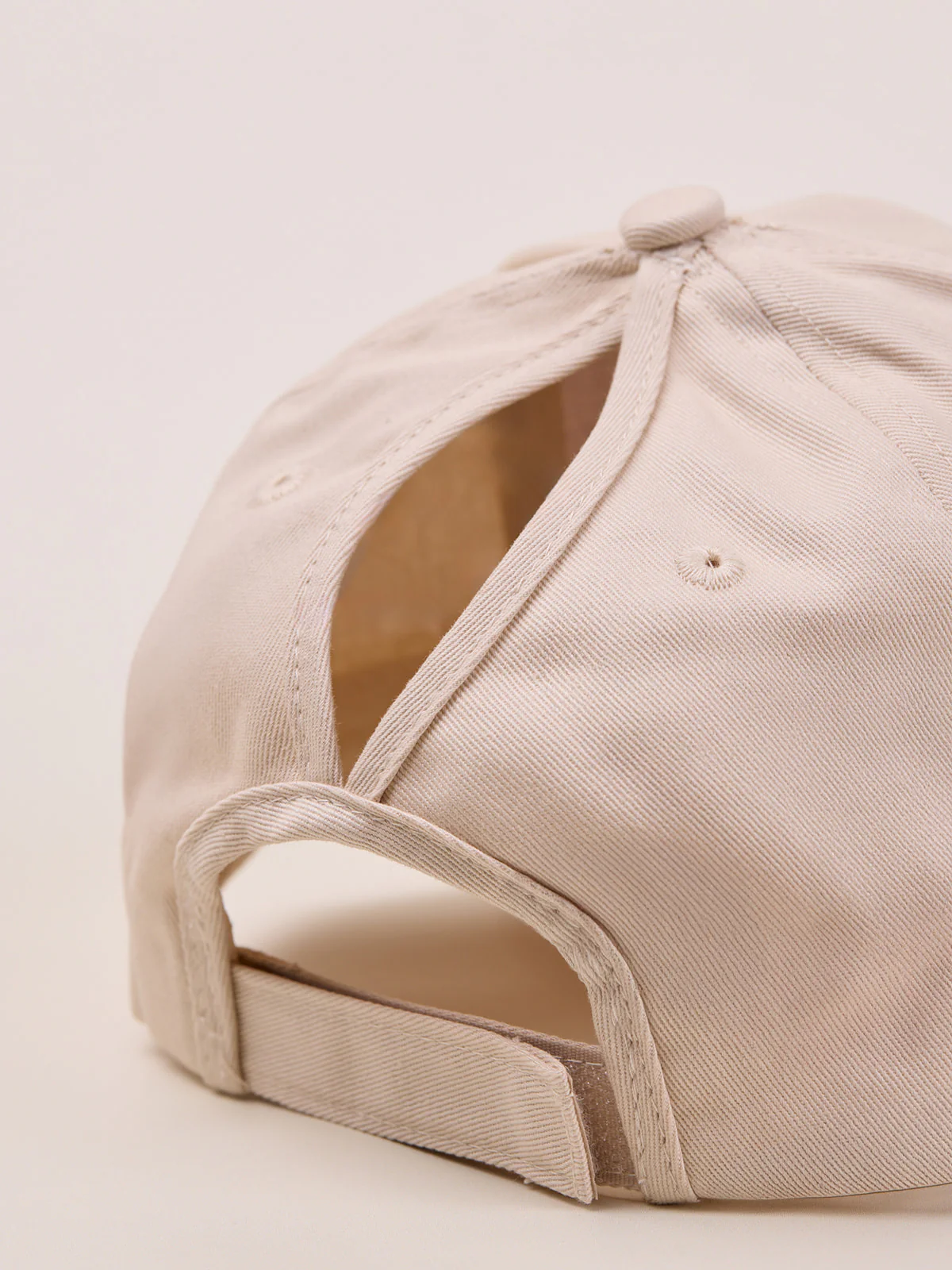 Offwhite cap - Image 3